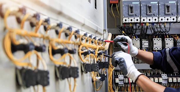 Professional Electrician technician working in Metairie, LA